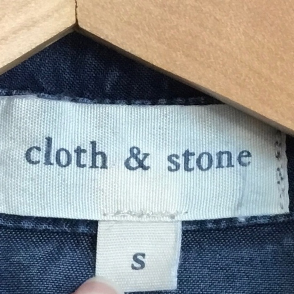 Cloth & Stone Chambray Split Hem Button Down Shirt - image 6